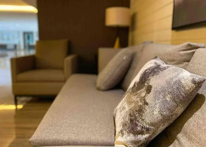 Apartment Modern Classic 1 Bedroom Air Residences Makati