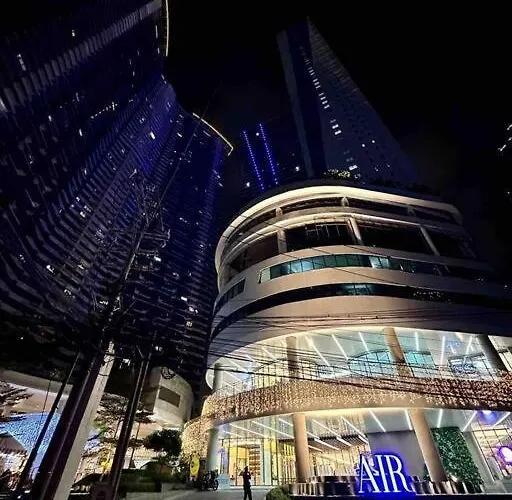 Modern Classic 1 Bedroom Air Residences Makati Apartment *